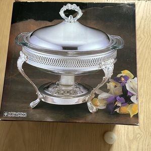 Silver plated food warmer with 6 warmer candles